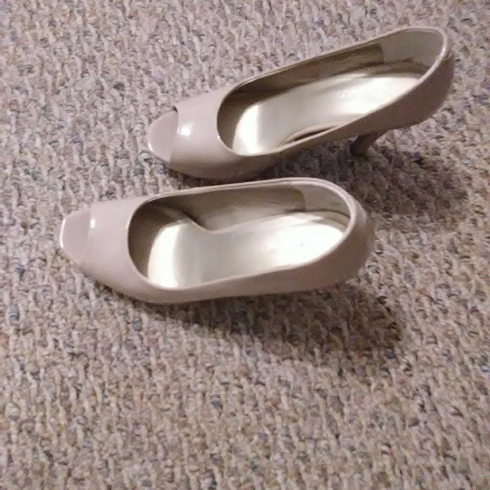Shoes - Picture 2 of 2